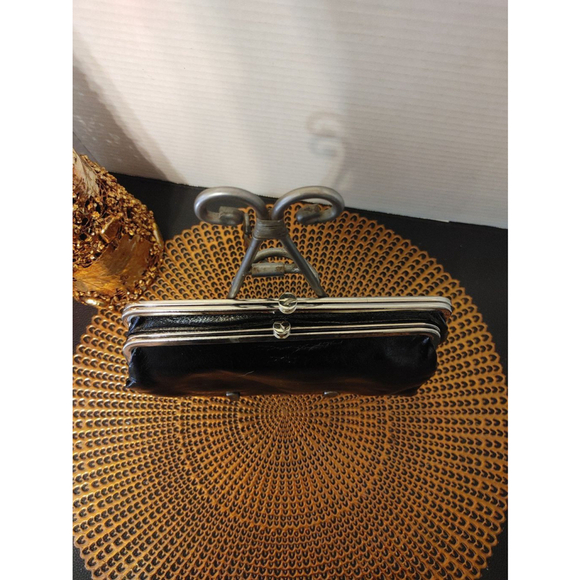 Hobo Int.'l Lauren Clutch Wallet - Picture 2 of 4